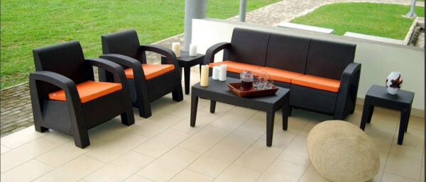 5 sitter Brown Ranoush outdoor Sofa Set with table/stool