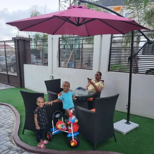 Outdoor Rattan Set + Umbrella Parasol